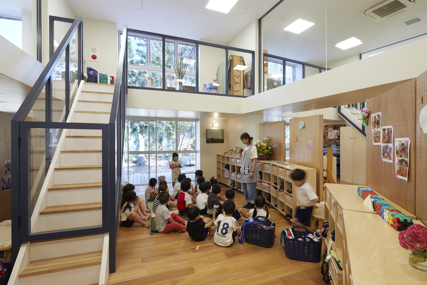 幼兒園樓梯間墻面設(shè)計有哪些重點？